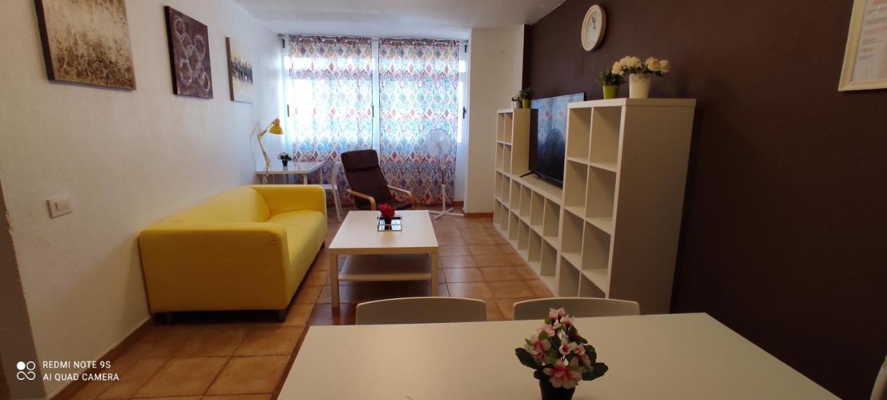 Picasso Apartamento Vecindario  Exteriör bild